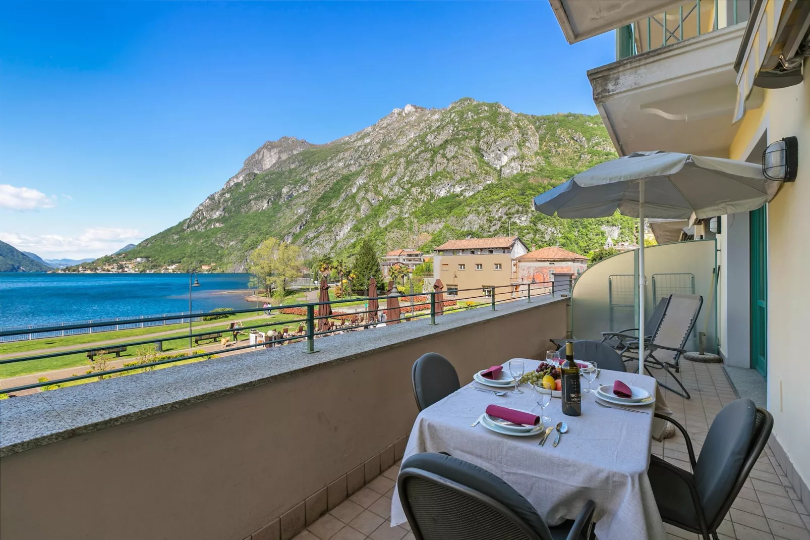 RESIDENCE PORTO LETIZIA - PALACE-2ROOM APT 6 PAX LAKE VIEW DELUXE 8210 - P2LD6 - Terrace balcony