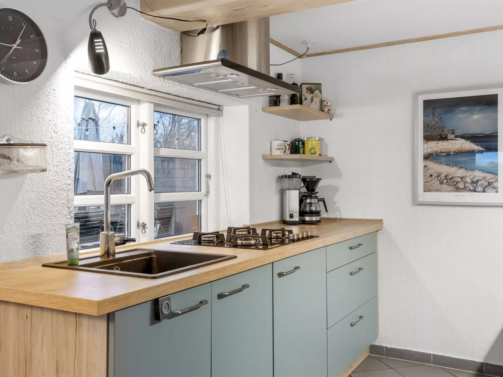 "Yorik" - 1.6km from the sea-Inside