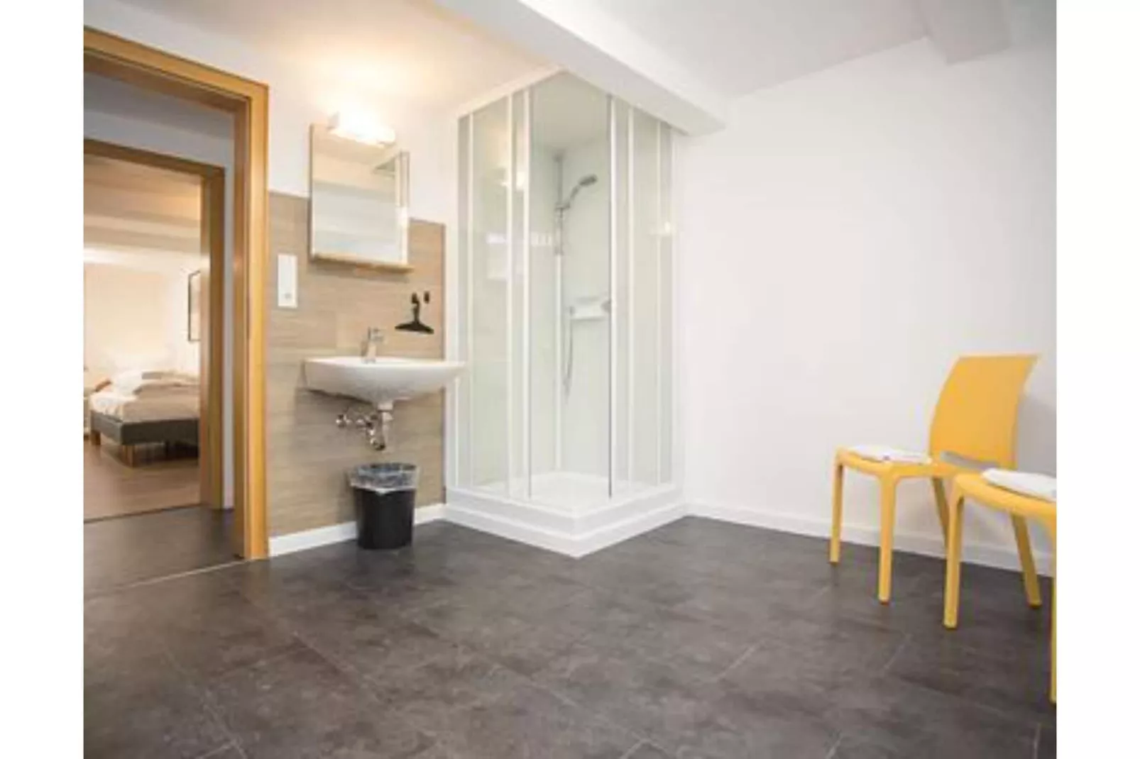 Gruppenhaus K17-Badezimmer