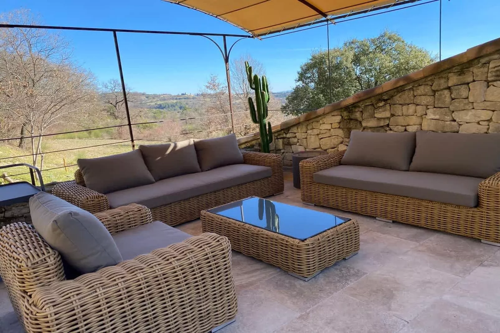 Villa provencale à Murs coeur du Luberon-Terrace balcony