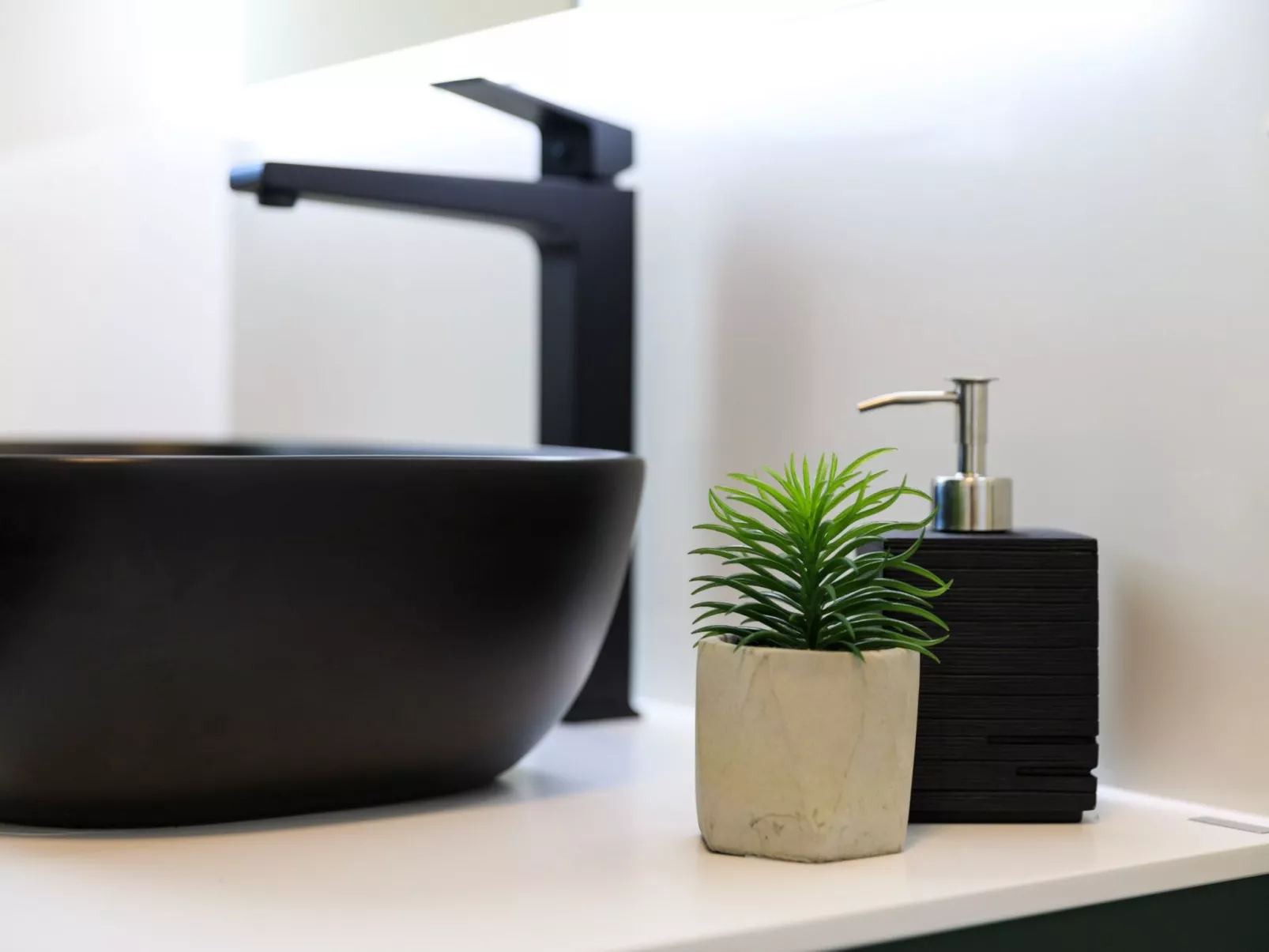 Neue moderne Villa mit Pool in der Nähe von dem - Image-tags.info