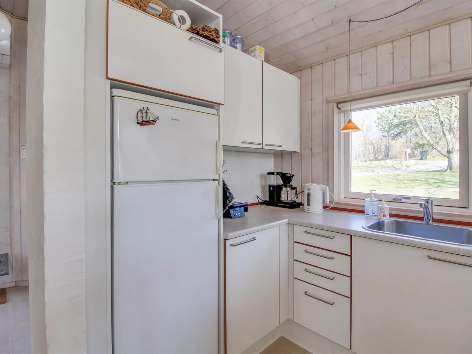 "Lilla" - 120m from the sea - Drinnen