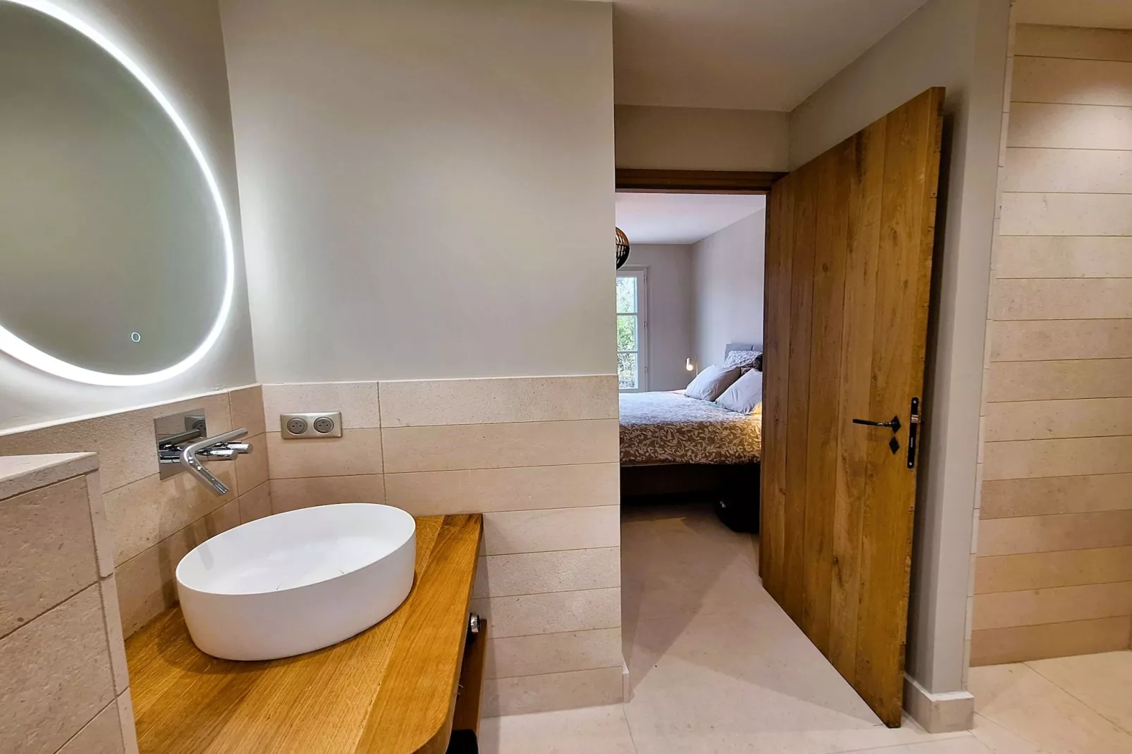 Le Mas Sorella – Votre Évasion Provençale au Cœur des Alpilles-Badezimmer