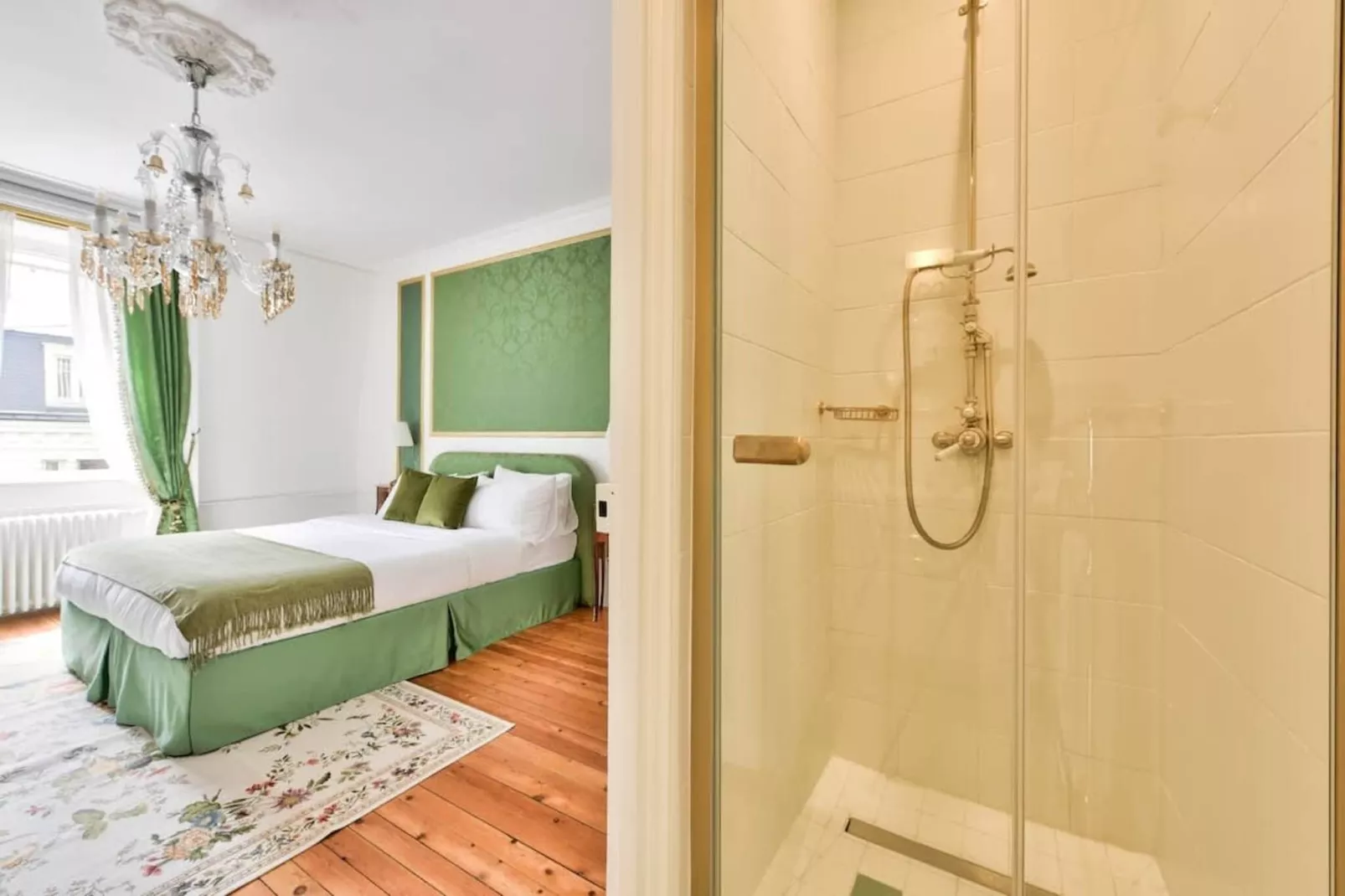 Noble demeure de luxe en plein coeur de Paris-Schlafzimmer