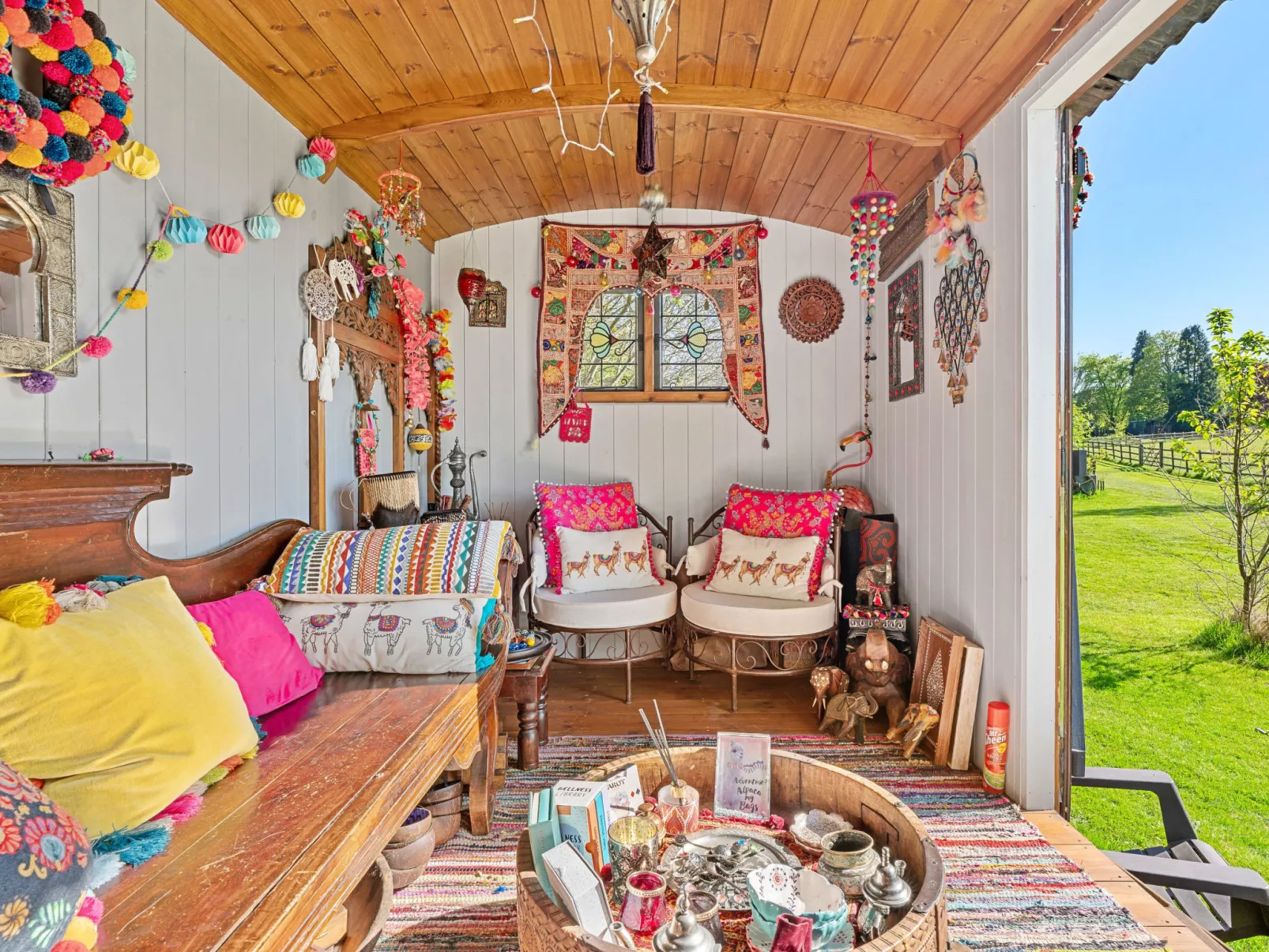 Shepherd's Hut at Hilltop Farm - Inside