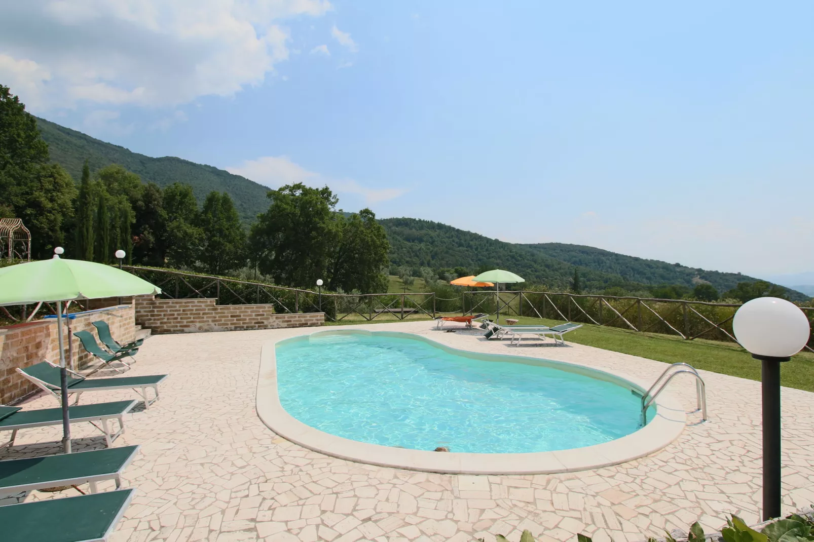 Arancio-Swimming pool
