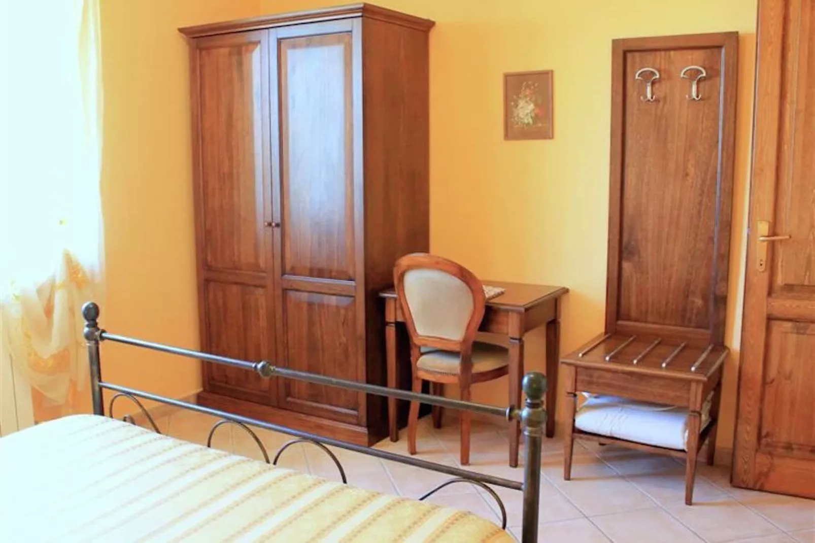 Arancio-Bedroom