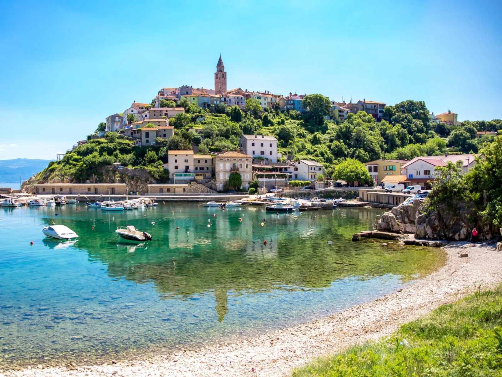 Brandneue Villa - Pool mit Panoramablick aufs Meer - Umgebung