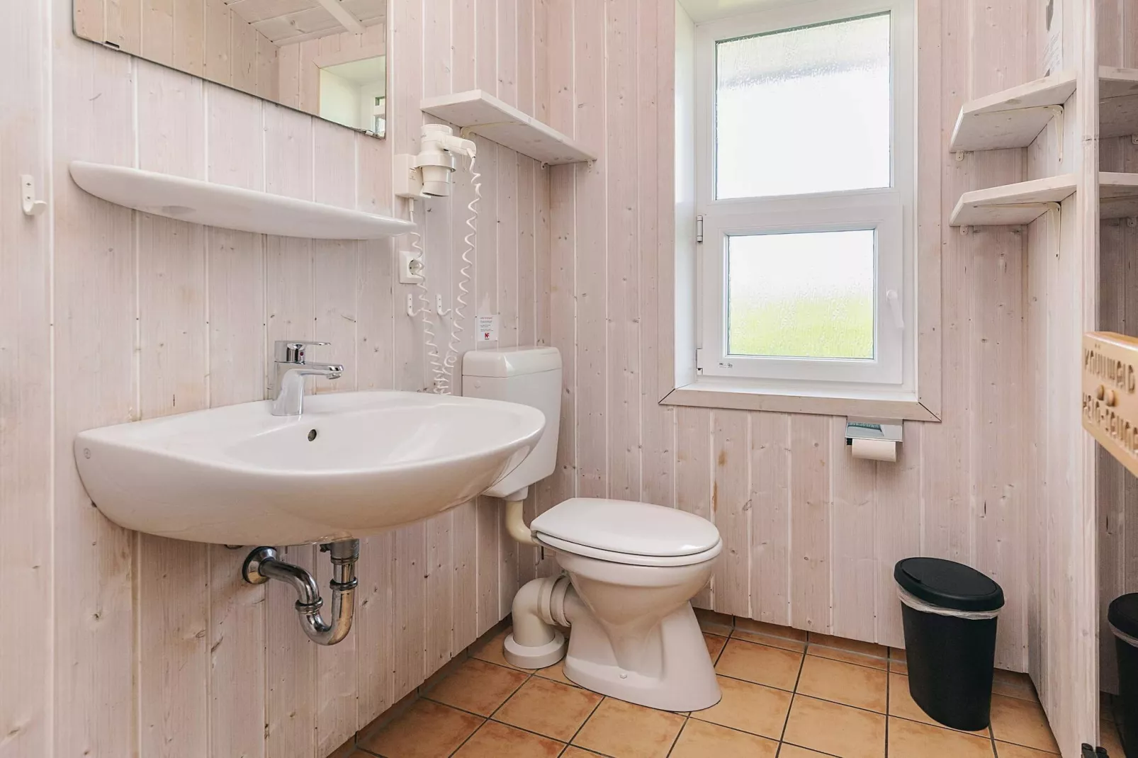 4 Sterne Ferienhaus in FRIEDRICHKOOG-Innenbereich