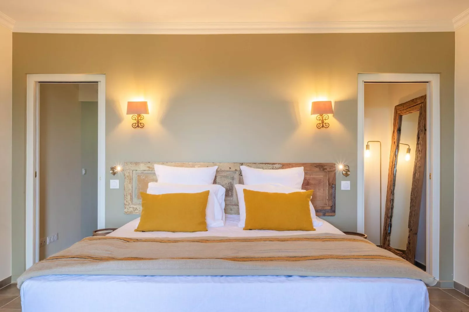 Le Mas Elaïa  votre havre familial avec piscine privée-Chambre