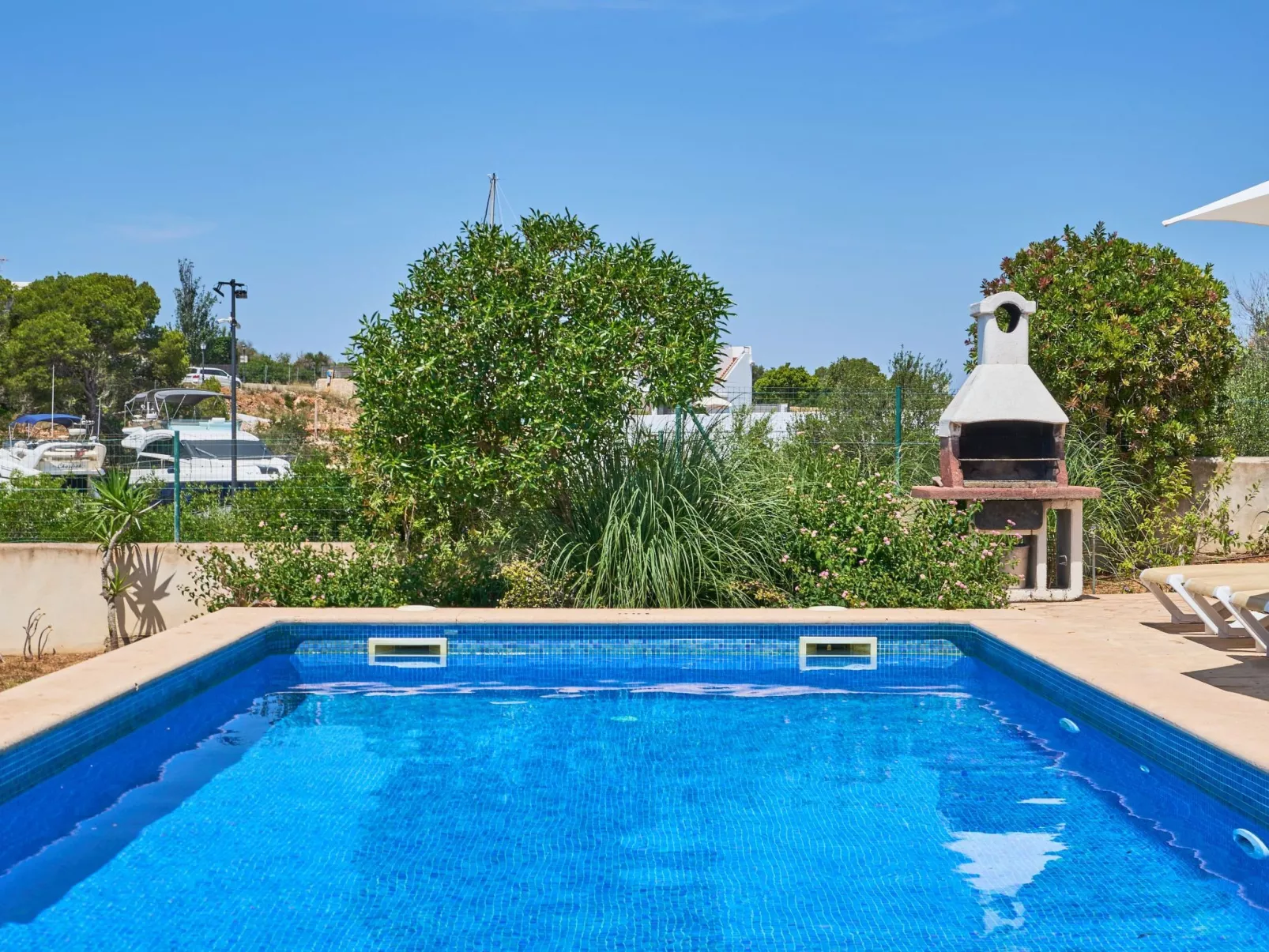 Cala Dia - Outside