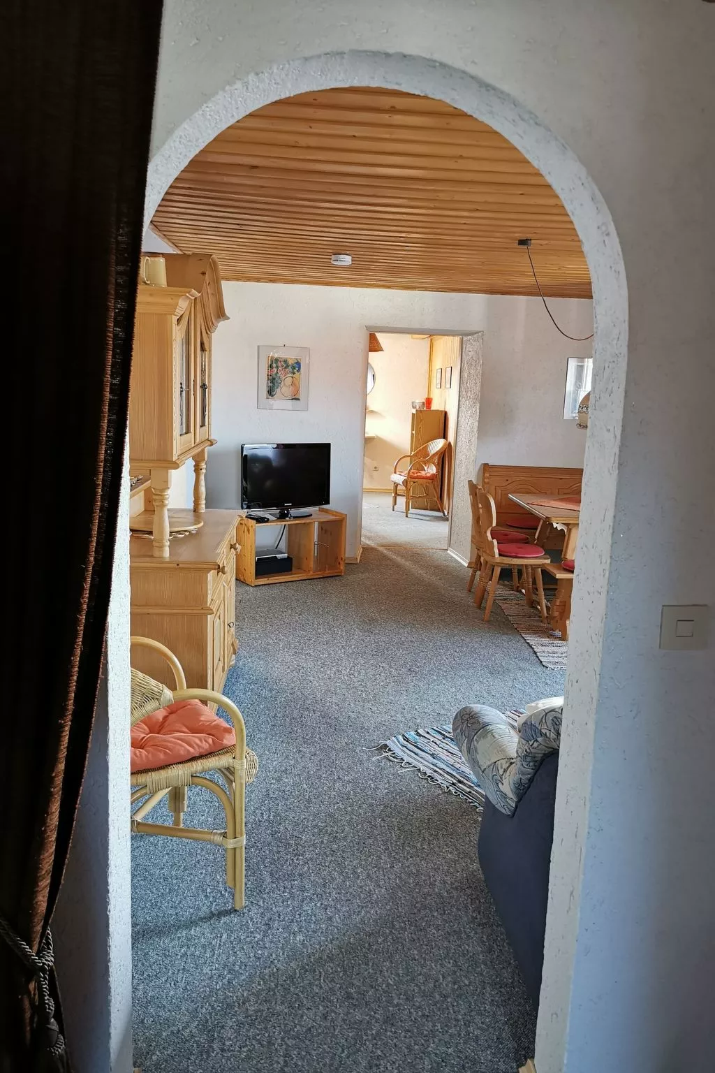 Mit komplett eingerichteter Küchenzeile im Wohnraum - Image-tags.info