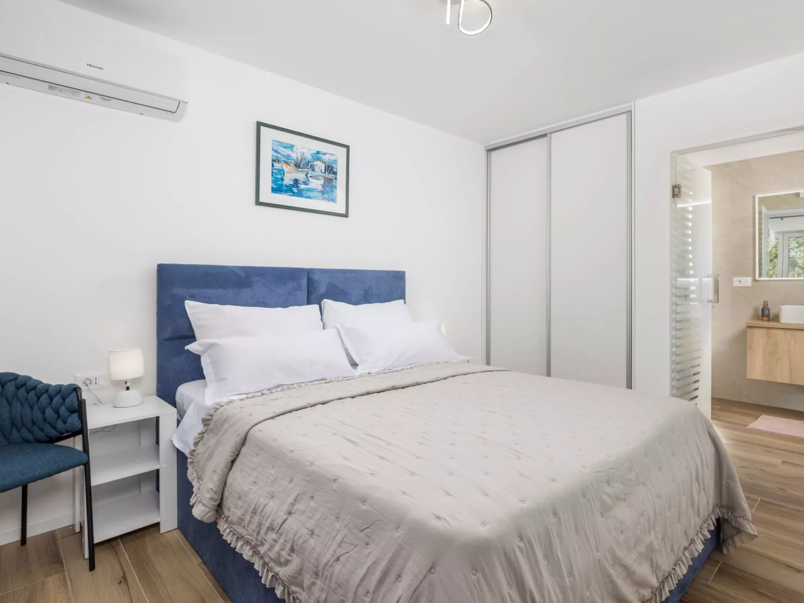 Romantische Villa mit Pool, umgeben von Natur - Image-tags.info