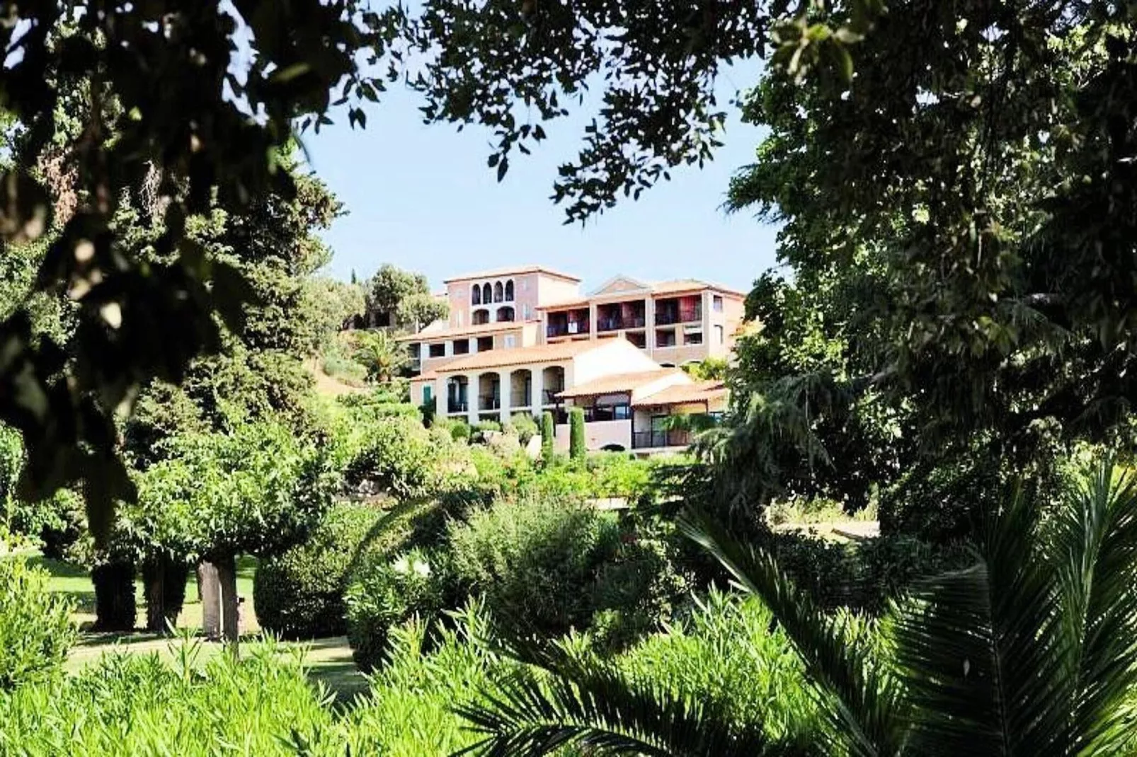 Résidence Les Parcs de Grimaud - maeva Home - Aussicht Sommer
