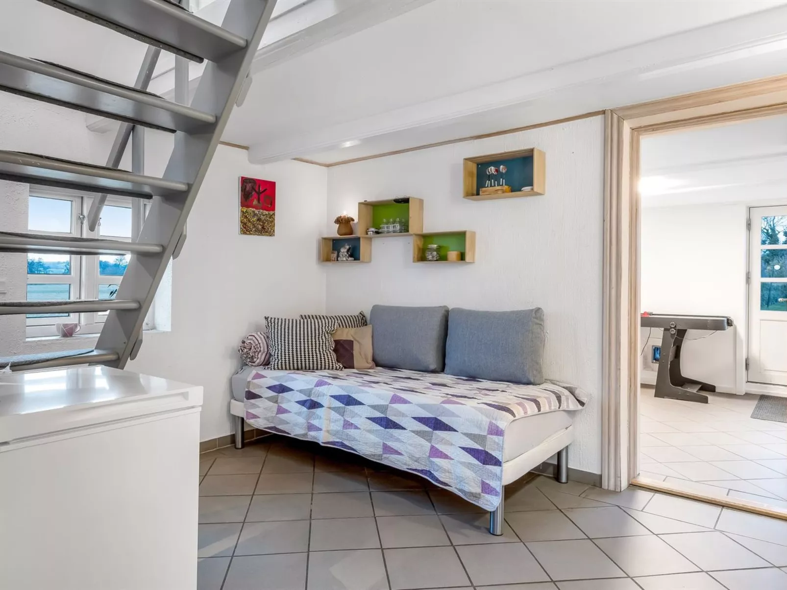 "Yorik" - 1.6km from the sea-Inside