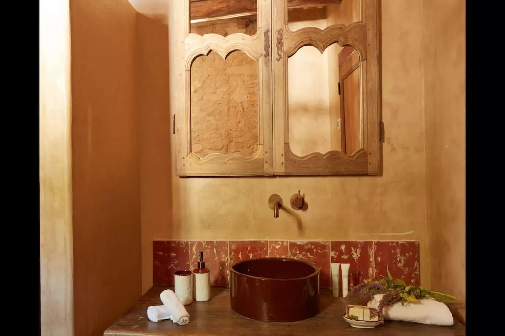 Villa de charme confort au milieu des vignes du Lubéron-Ambiente