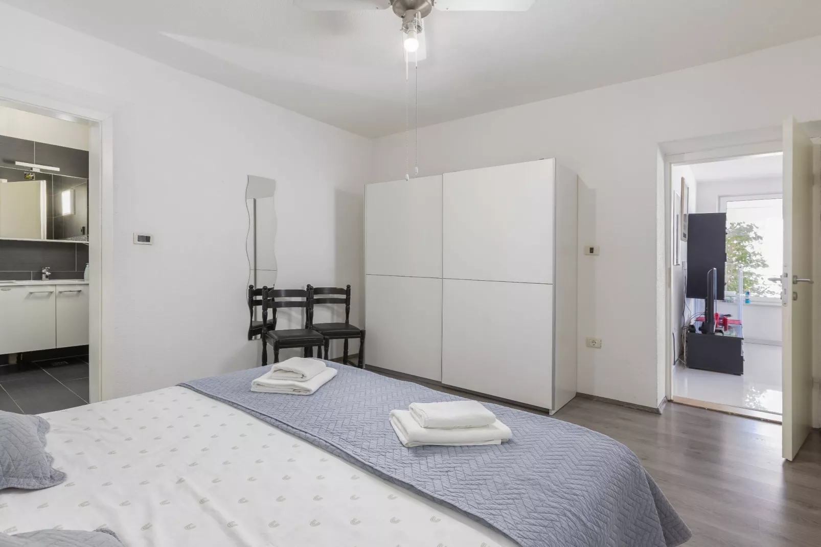 Villa Blanka - Six Bedroom Villa with Swimming Pool and Sea View-Schlafzimmer