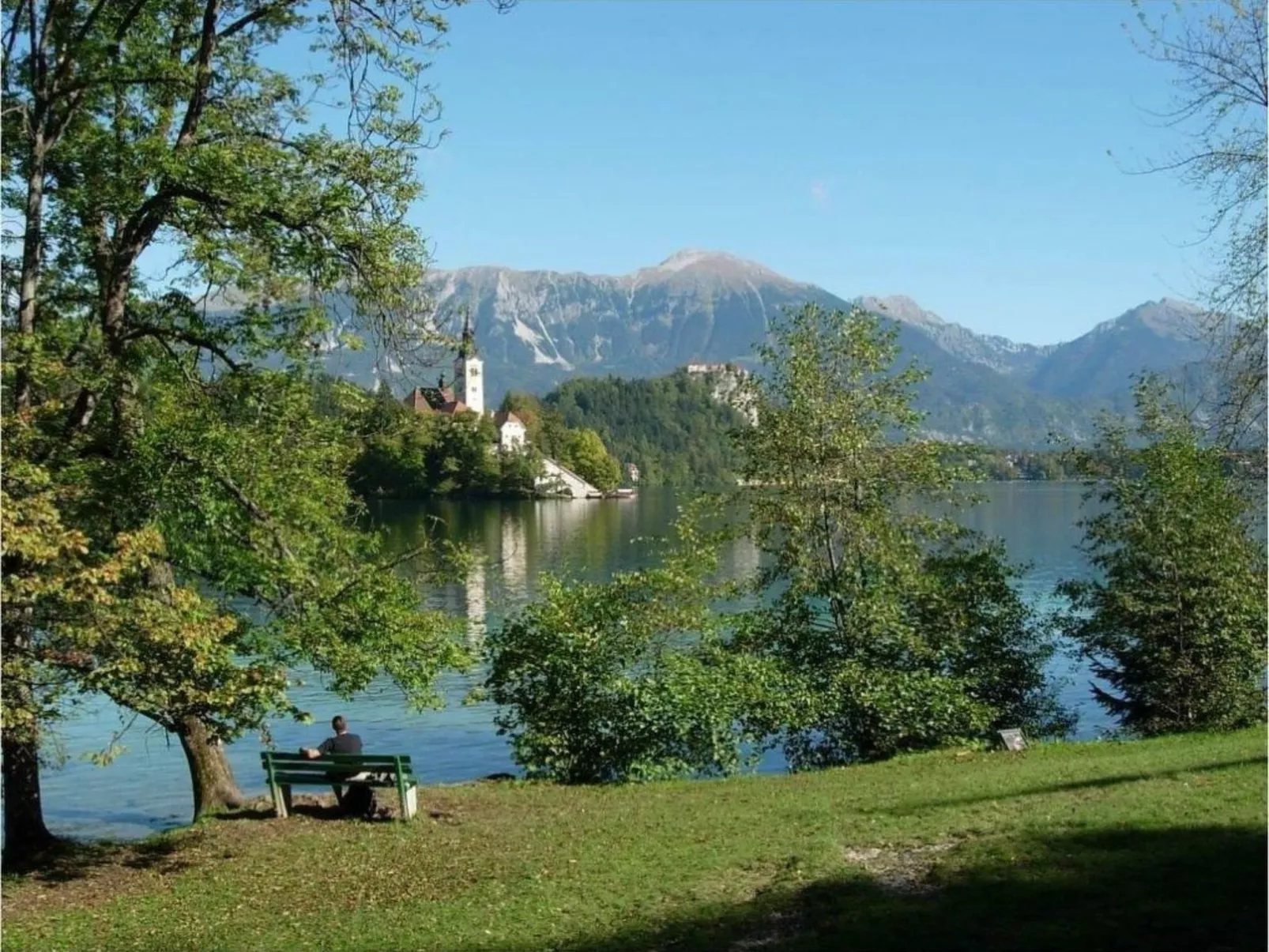 Mit eigenem Garten und Terrasse - Image-tags.info