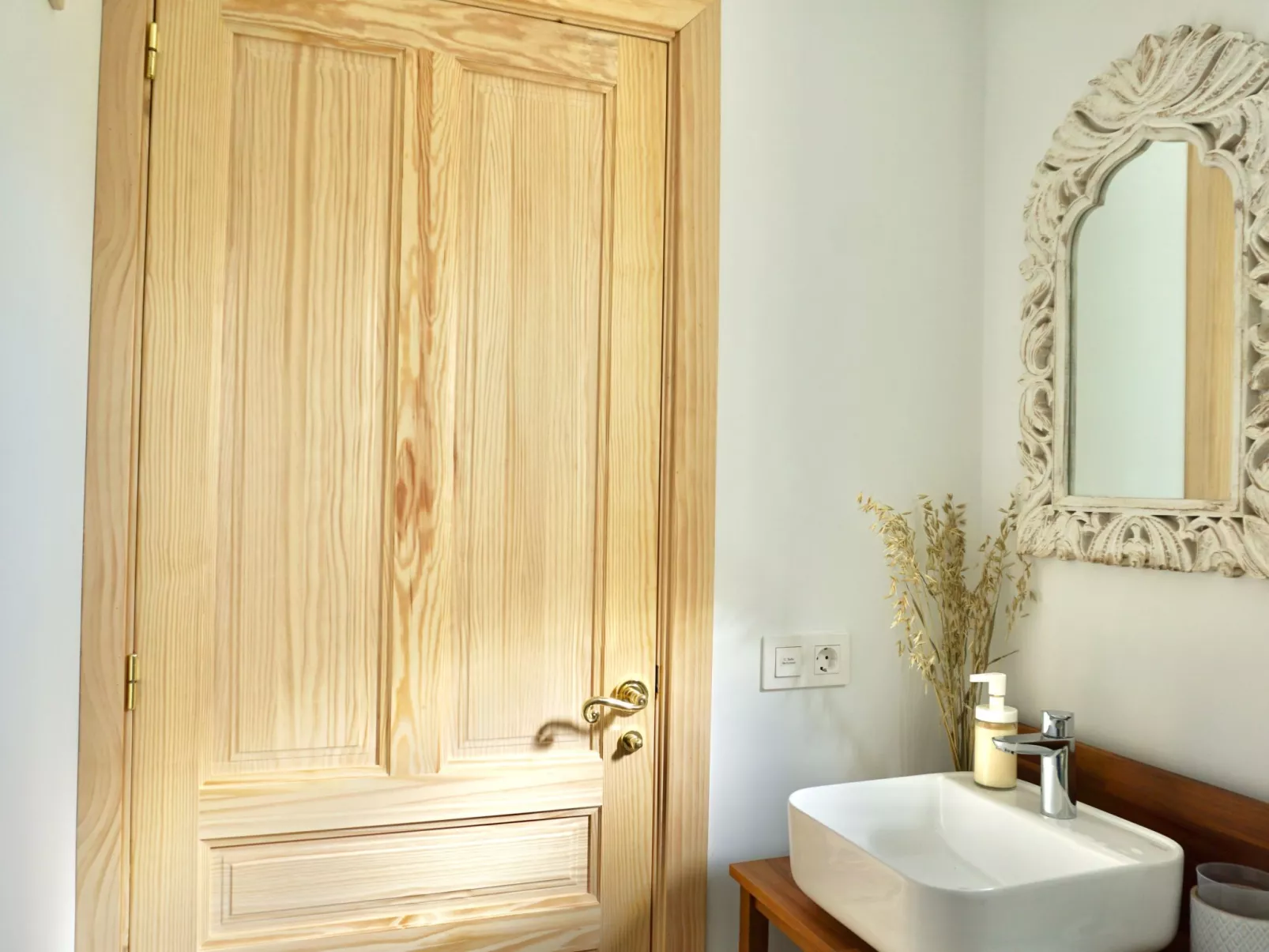 Riviera-Image-tags.info