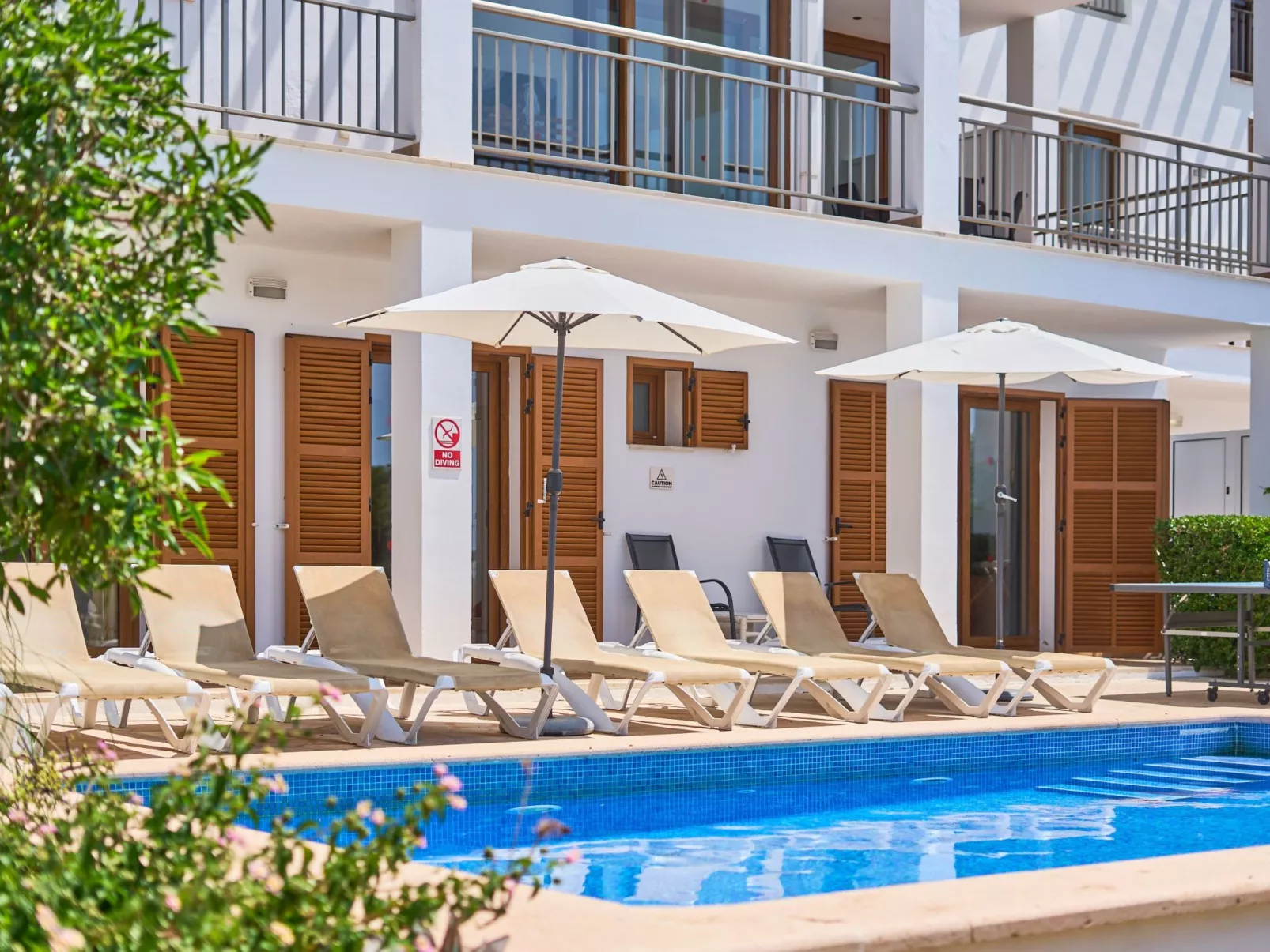 Cala Dia - Outside