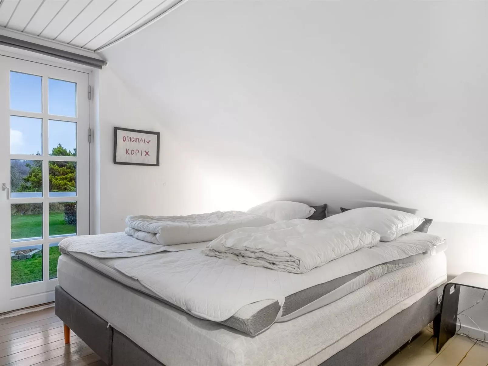 "Yorik" - 1.6km from the sea-Inside