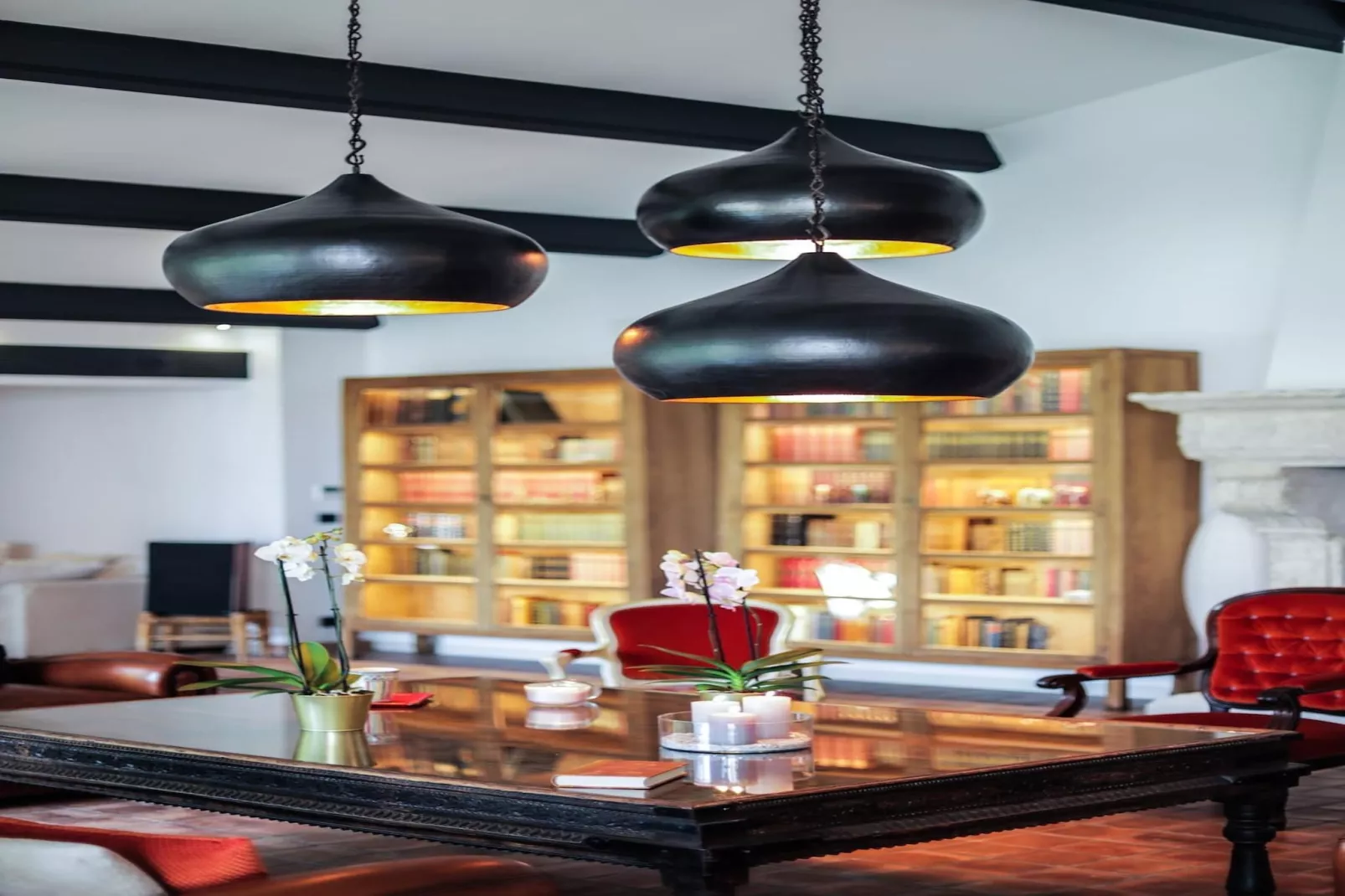 Charmant Mas Provençal avec piscine et jacuzzis-Dining room
