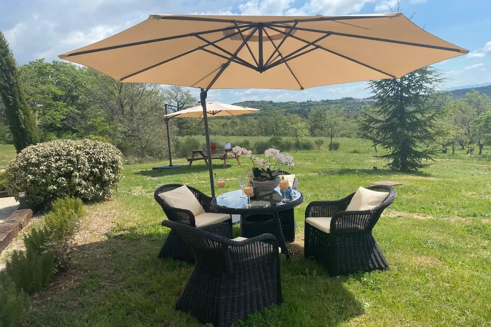 Villa provencale à Murs coeur du Luberon-Terrace balcony