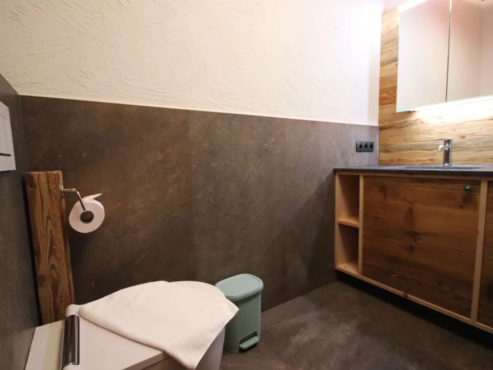 Chalet Ebenholz-Drinnen