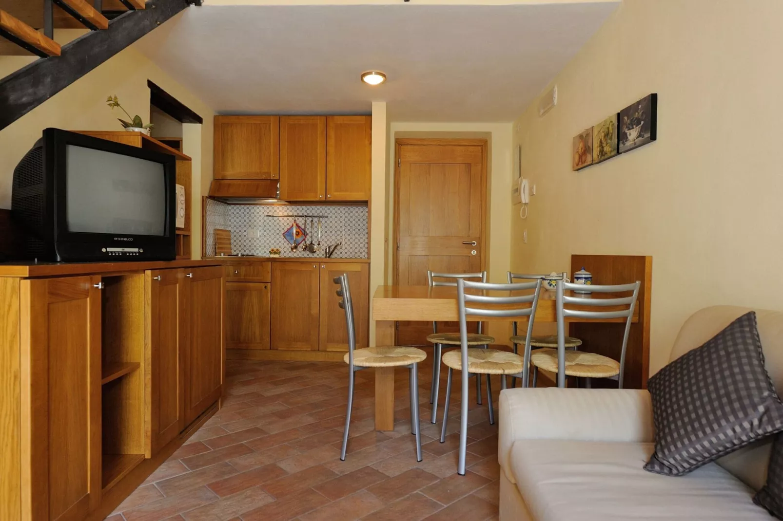 Trilocale-Living room