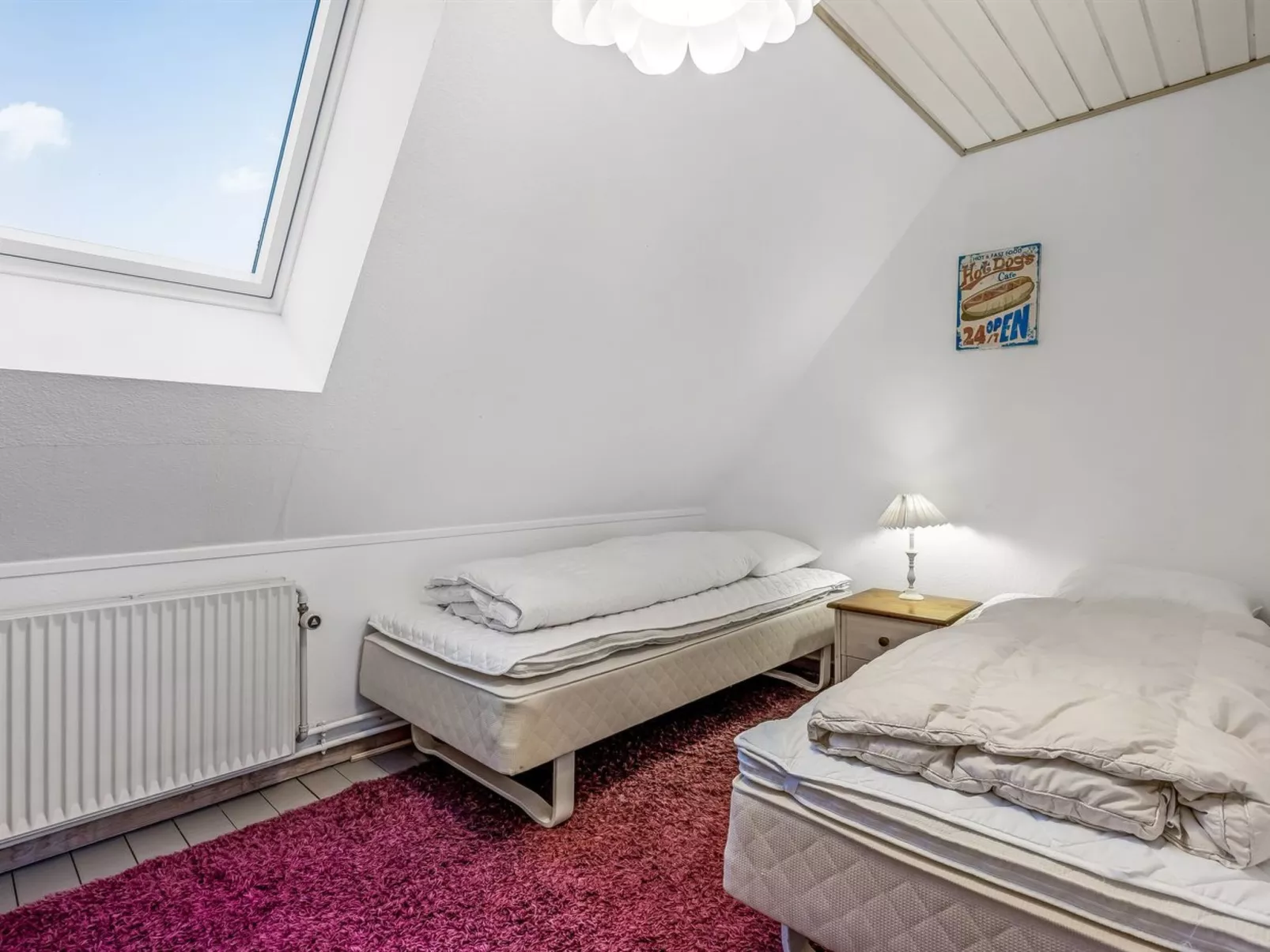 "Yorik" - 1.6km from the sea-Inside