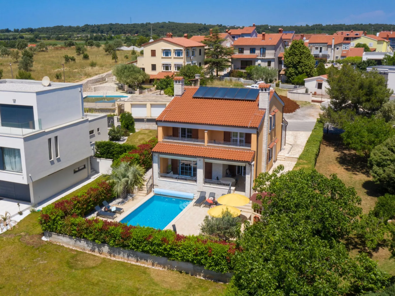 In Pomer mit privatem beheizten Pool und Meerblick - Image-tags.info