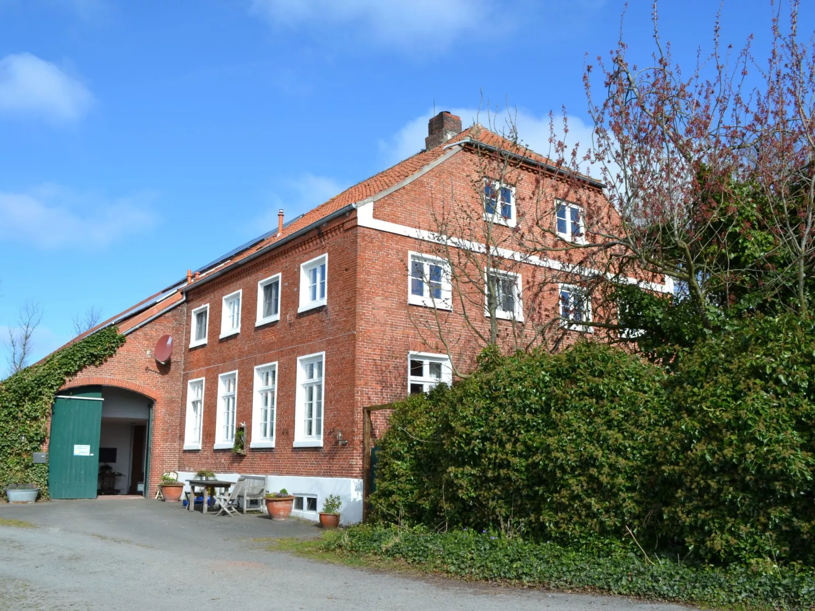 Landgut mit Dachterrasse - Outside