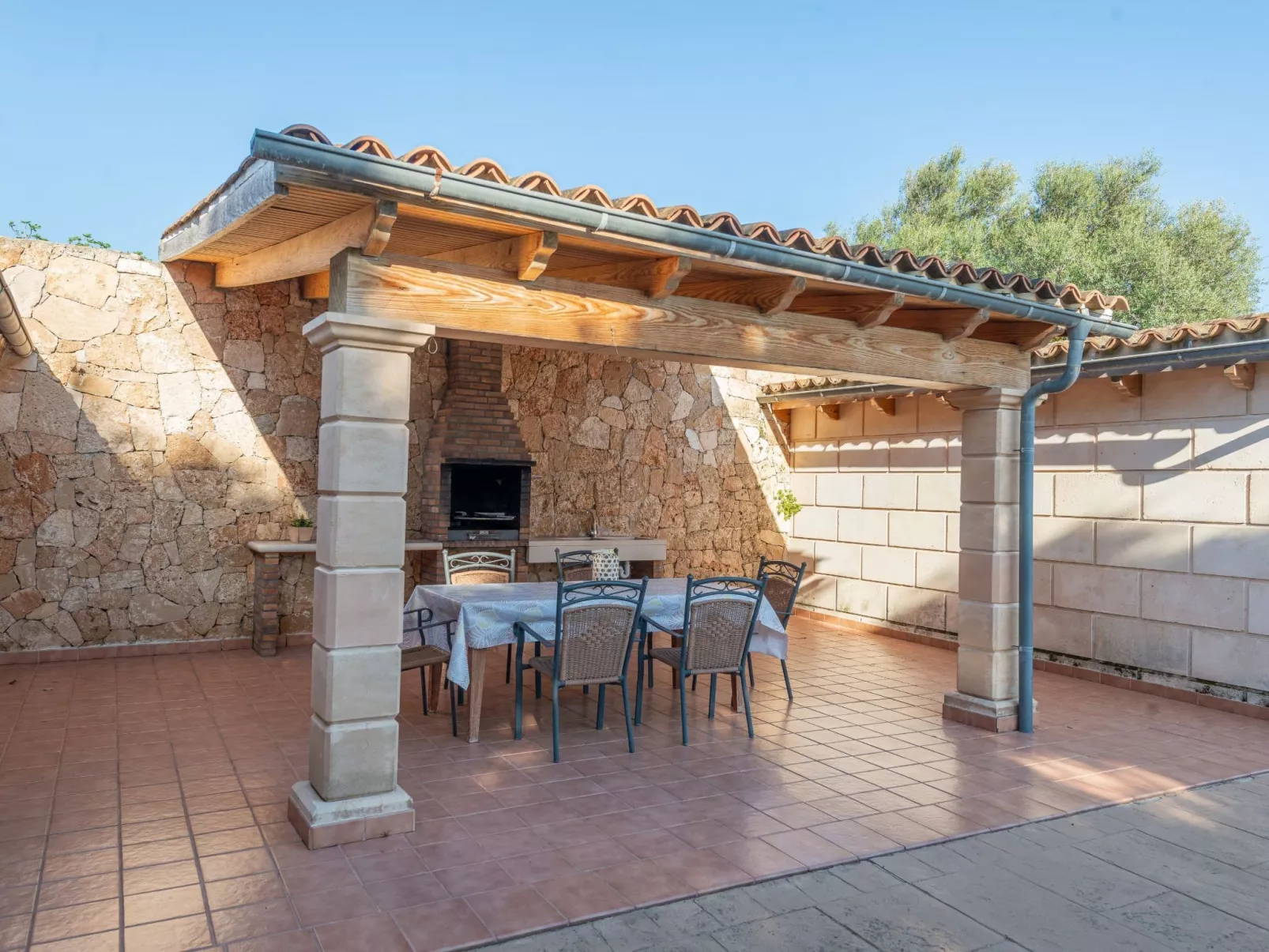 Das Beste von Alcudia, privater Pool, BBQ, einladender Garten - Image-tags.info