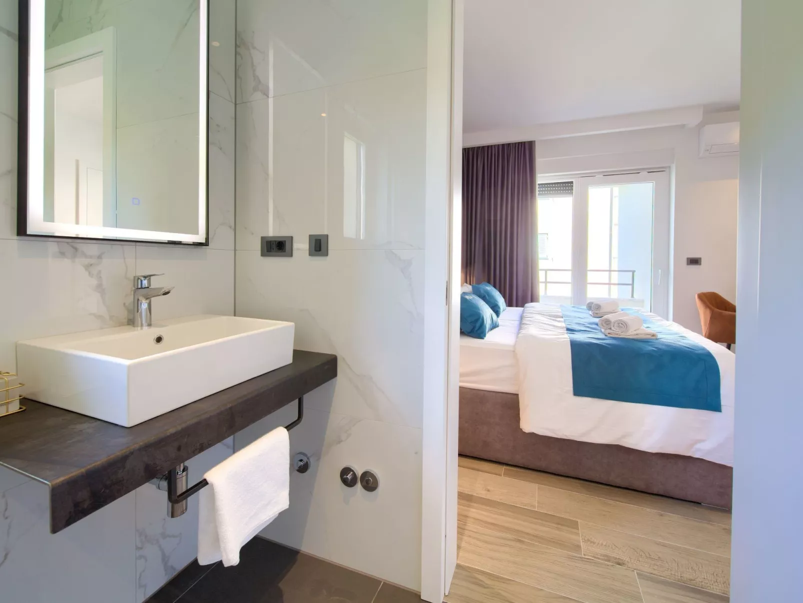 Luxuriöse Villa mit Pool und fantastischem Meerblick - Image-tags.info