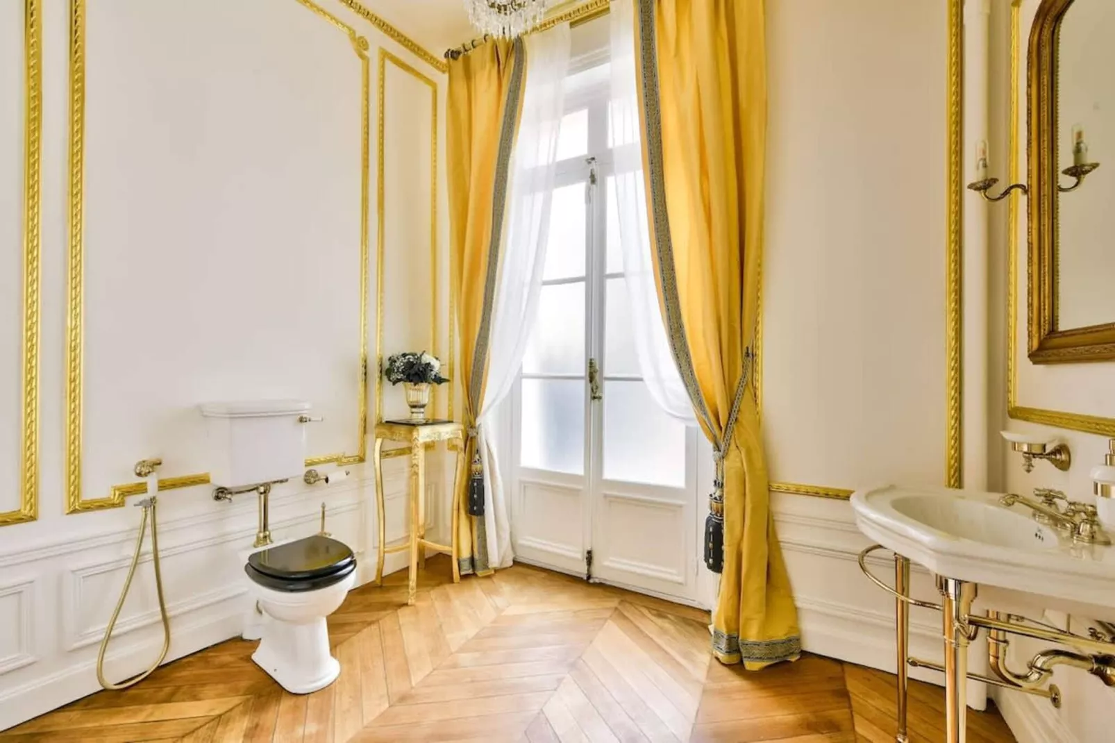 Noble demeure de luxe en plein coeur de Paris-Badezimmer