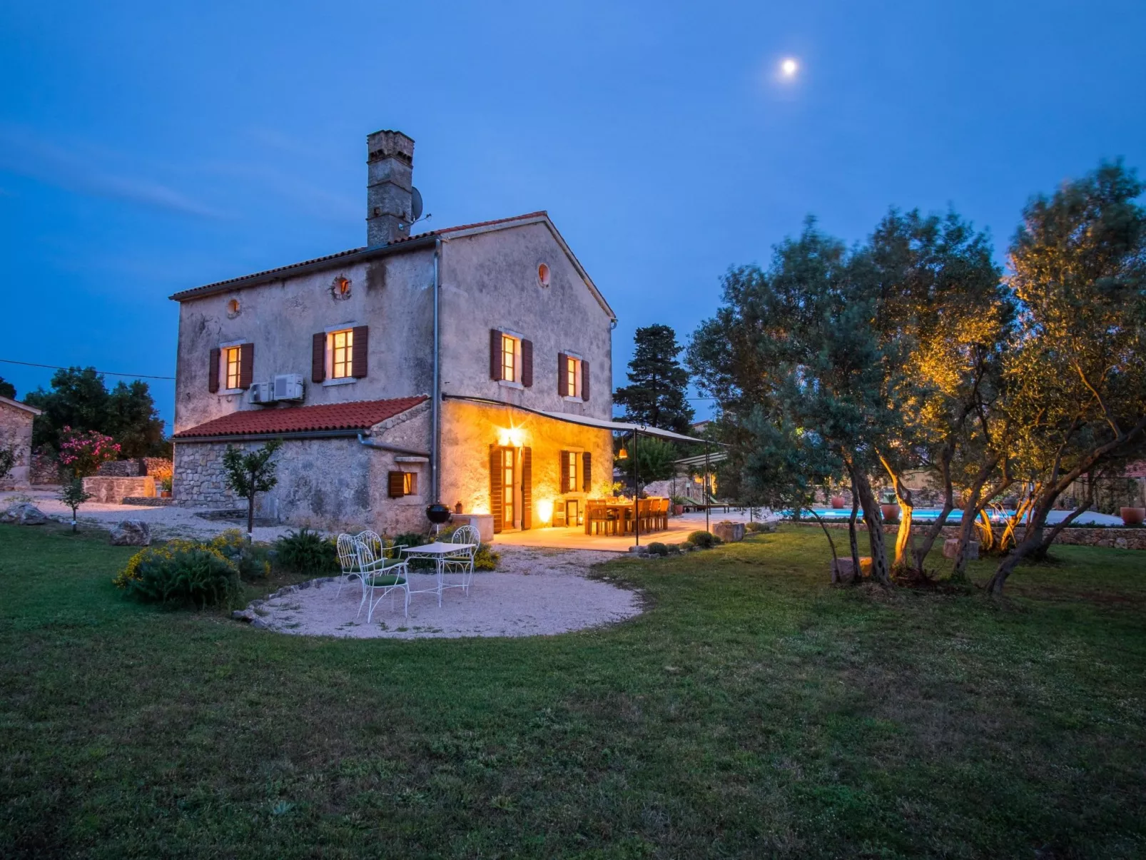 Villa mit Pool, Olivengarten und Meerblick-Image-tags.info