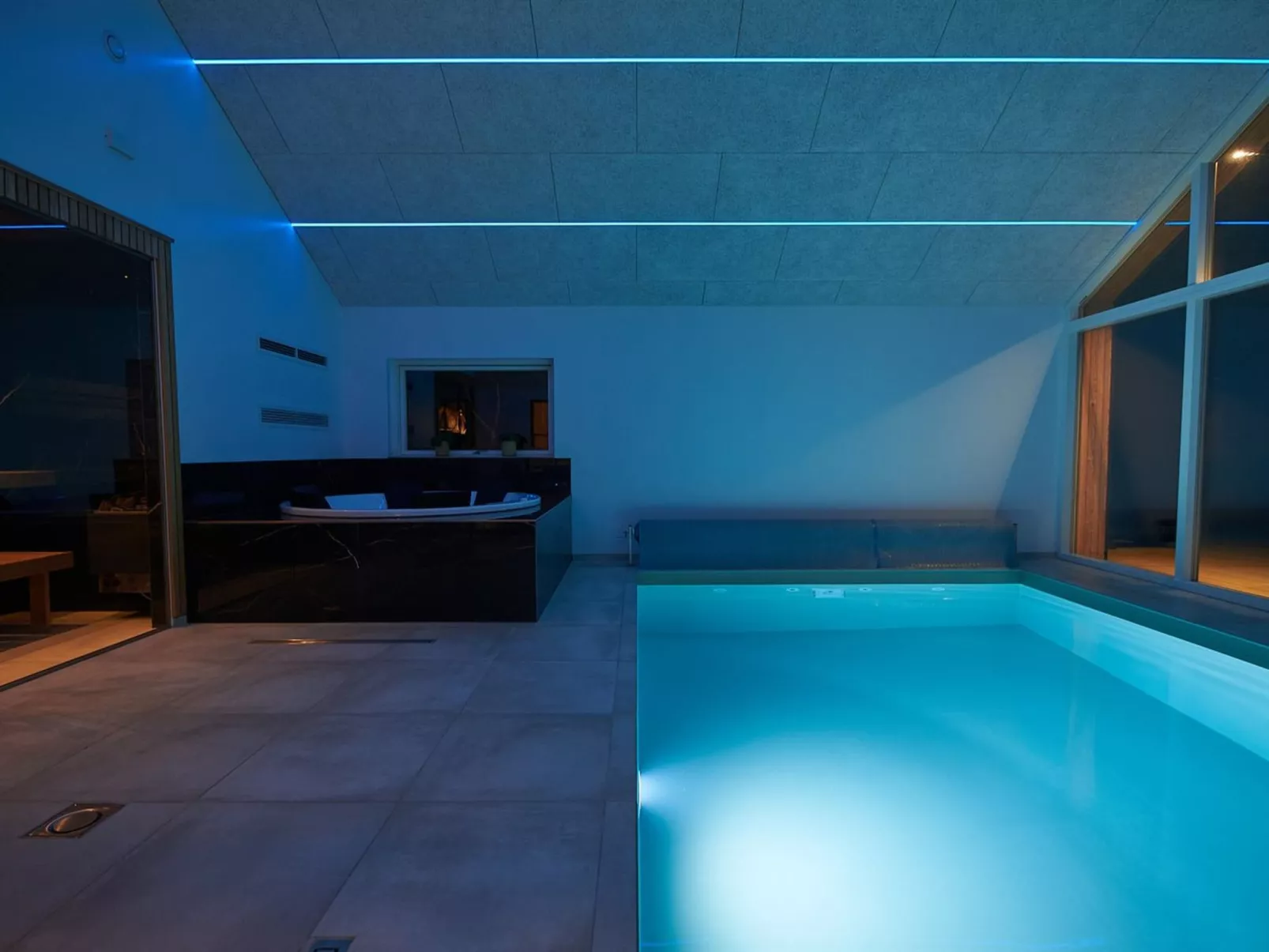 "Menja" - 1.4km from the sea-Outside