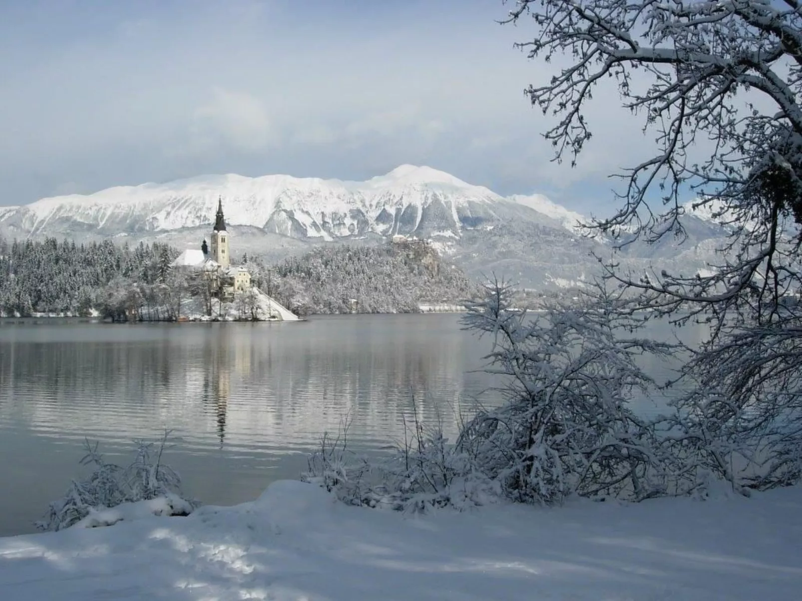 Mit eigenem Garten und Terrasse - Image-tags.info