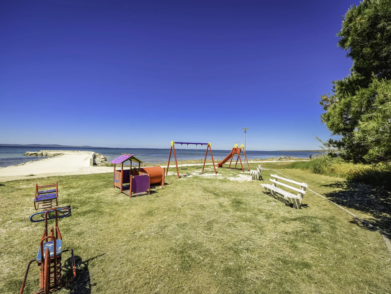 Villa mit beheiztem Pool, schöne Aussicht, Strandnähe - Umgebung
