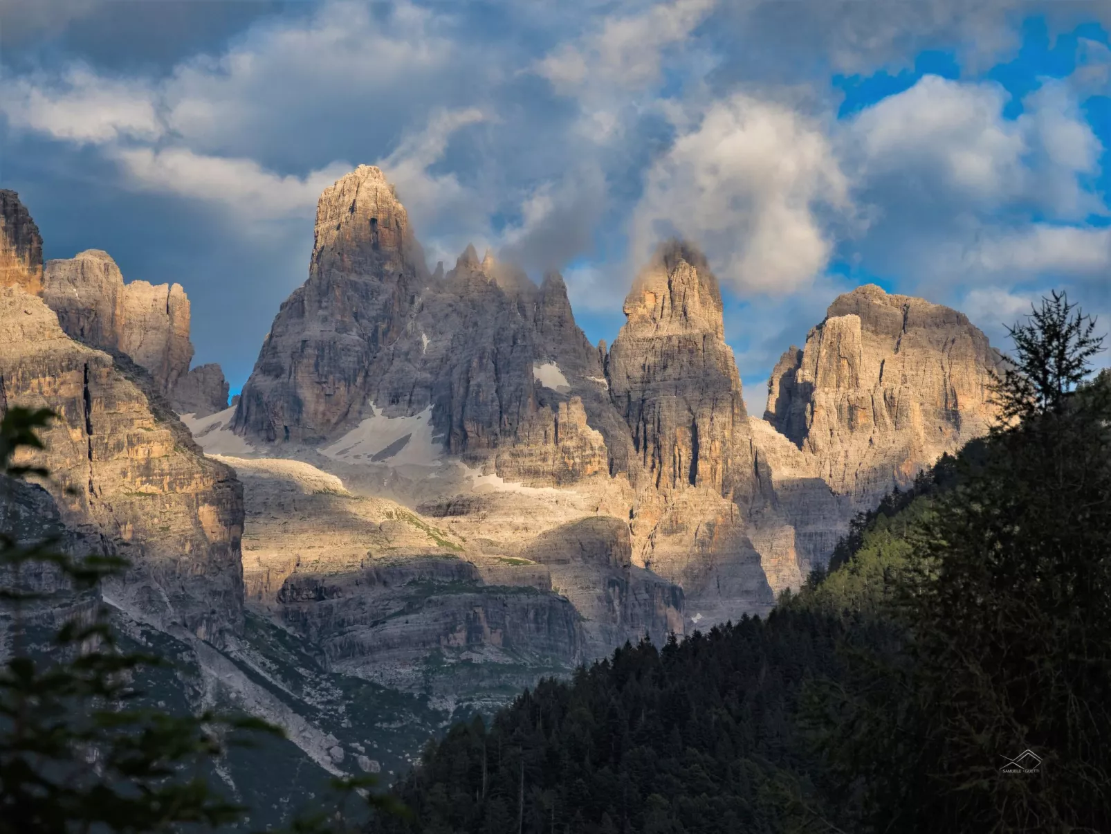 La Granda e la Piciola-Area