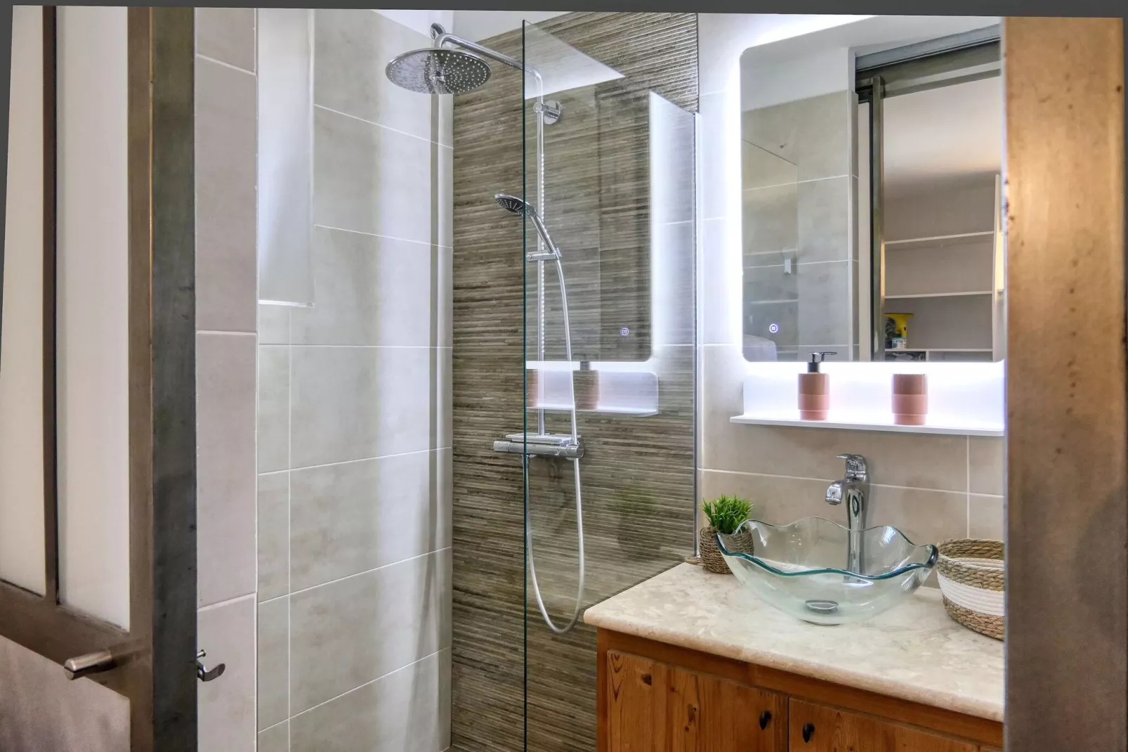 Mas du Mûrier-Salle de bain