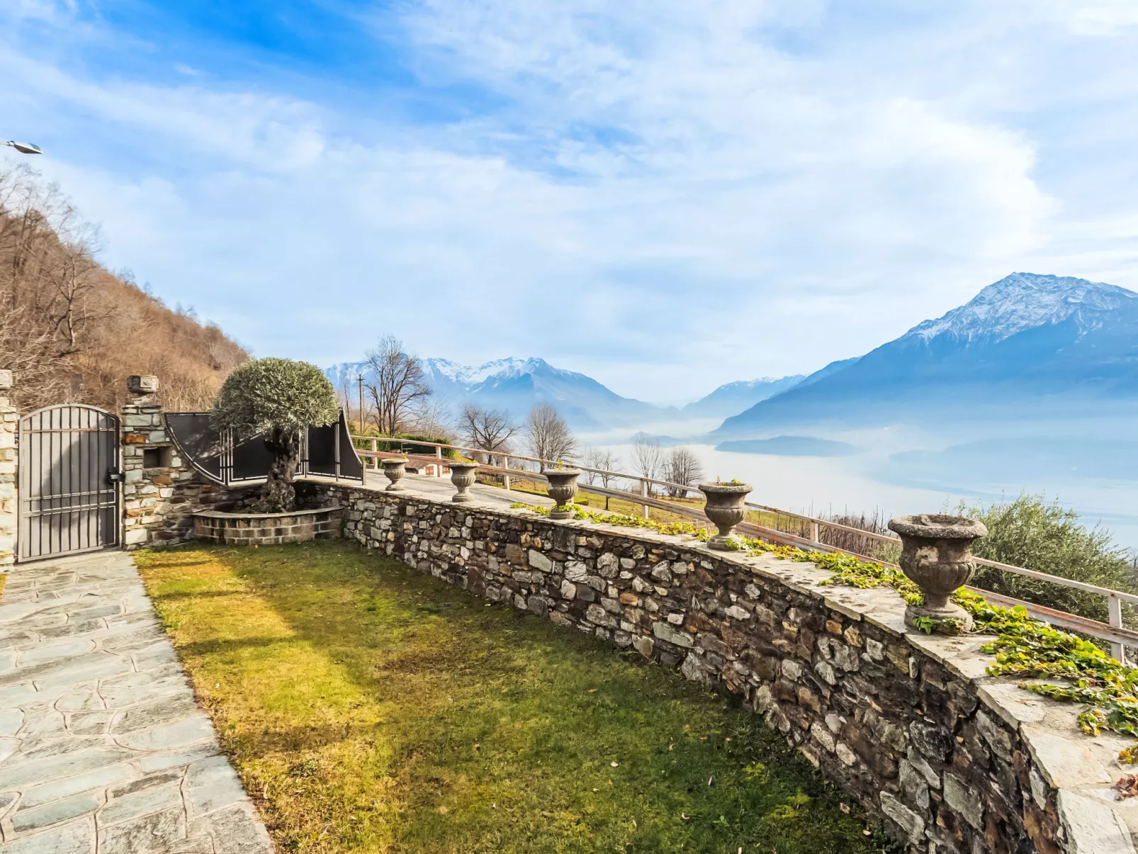 Casa Muschialli-Outside