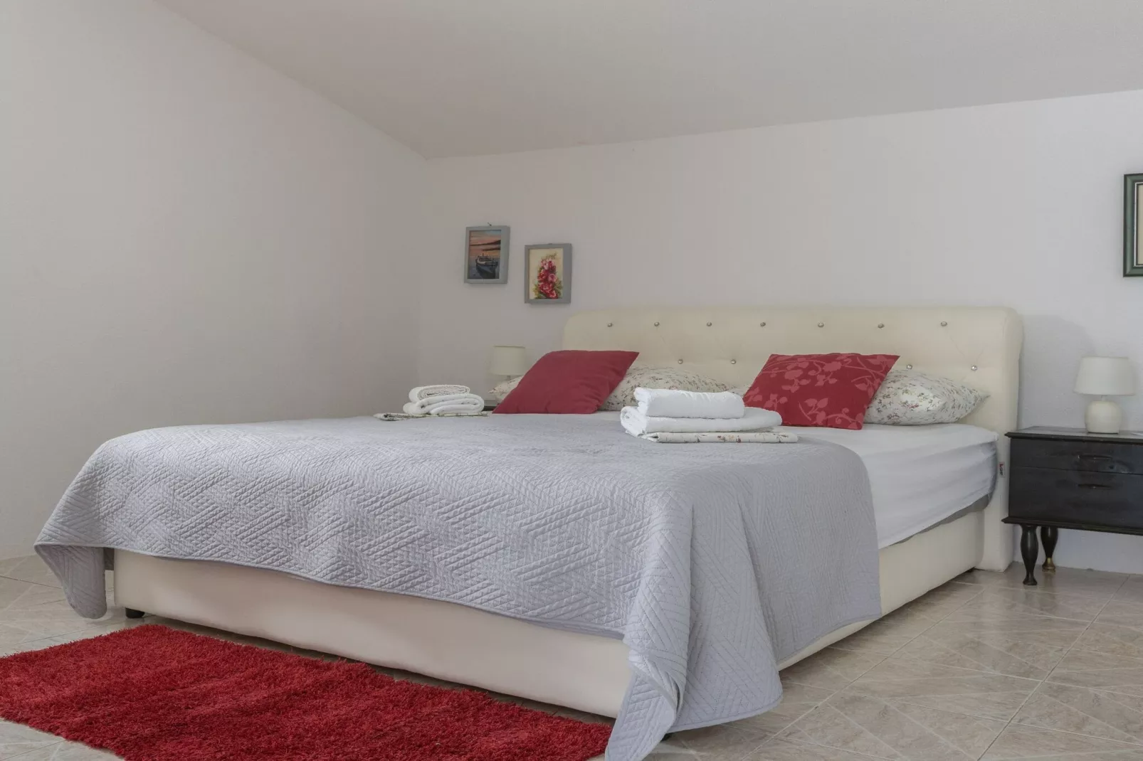 Villa Blanka - Six Bedroom Villa with Swimming Pool and Sea View-Schlafzimmer