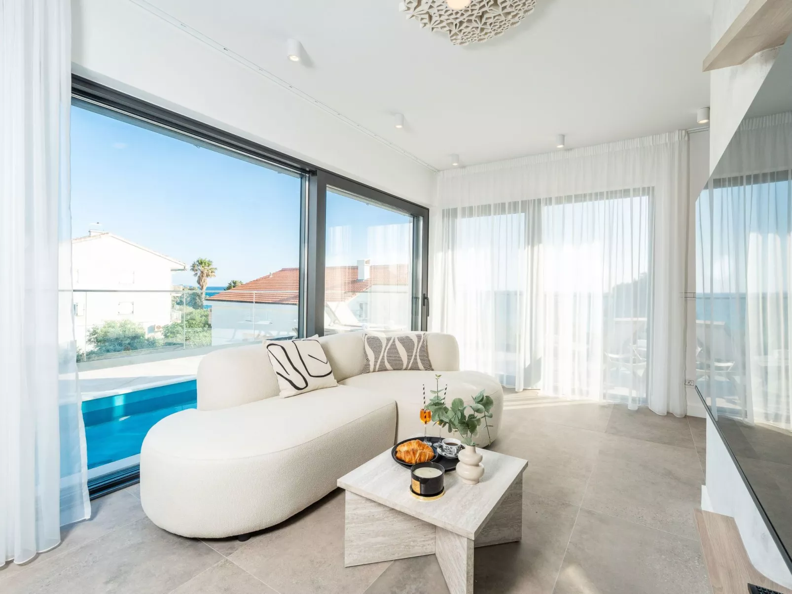 Vier-Schlafzimmer-Wohnung Dantela mit Tauchbecken - Inside