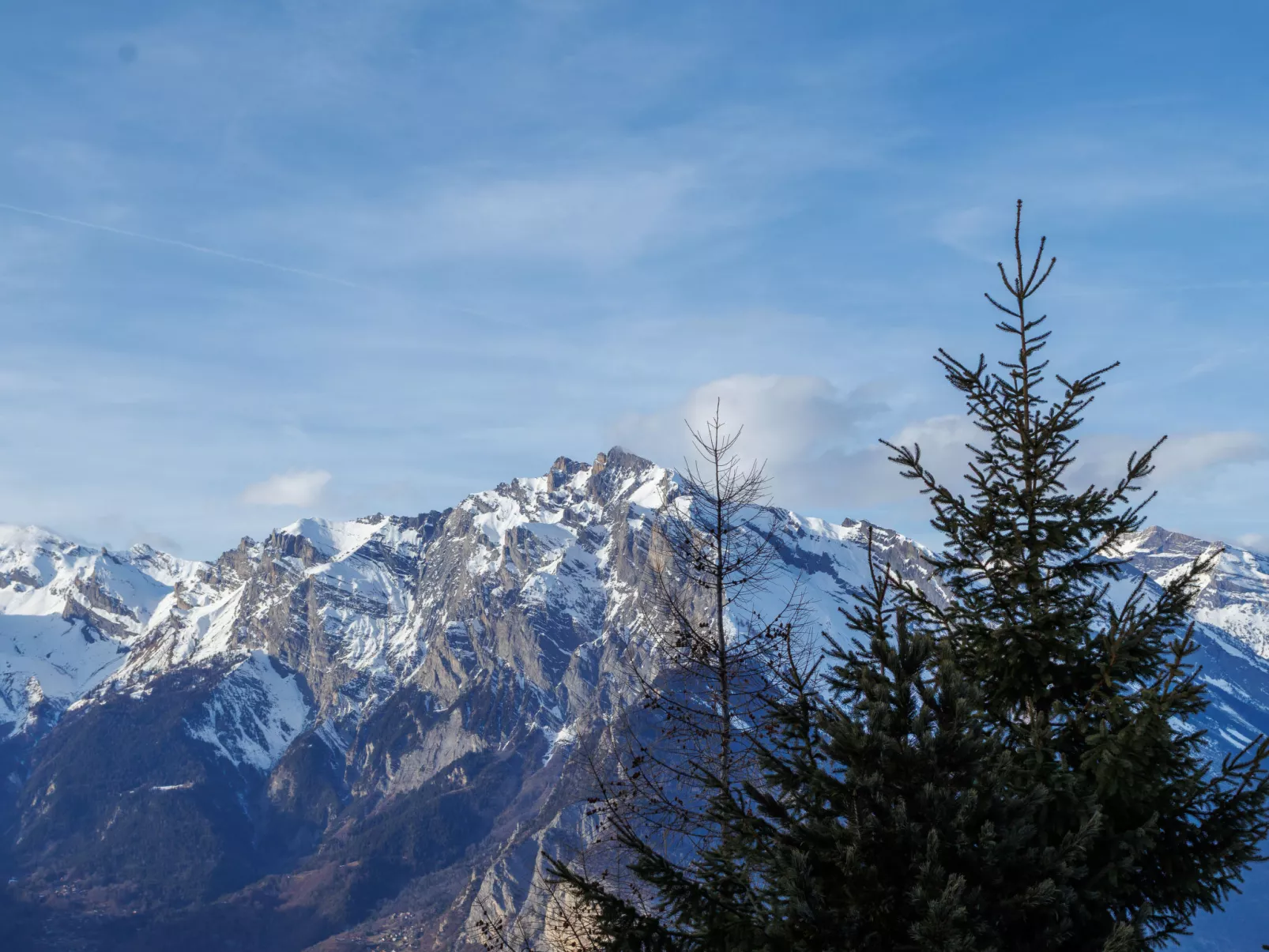 La Balance - Outside