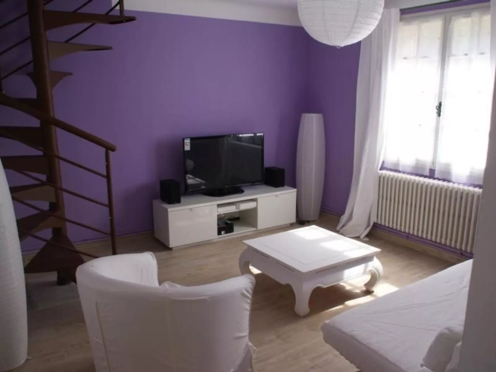 Schöne provenzalische Villa Les Carlets mit Pool - Image-tags.info