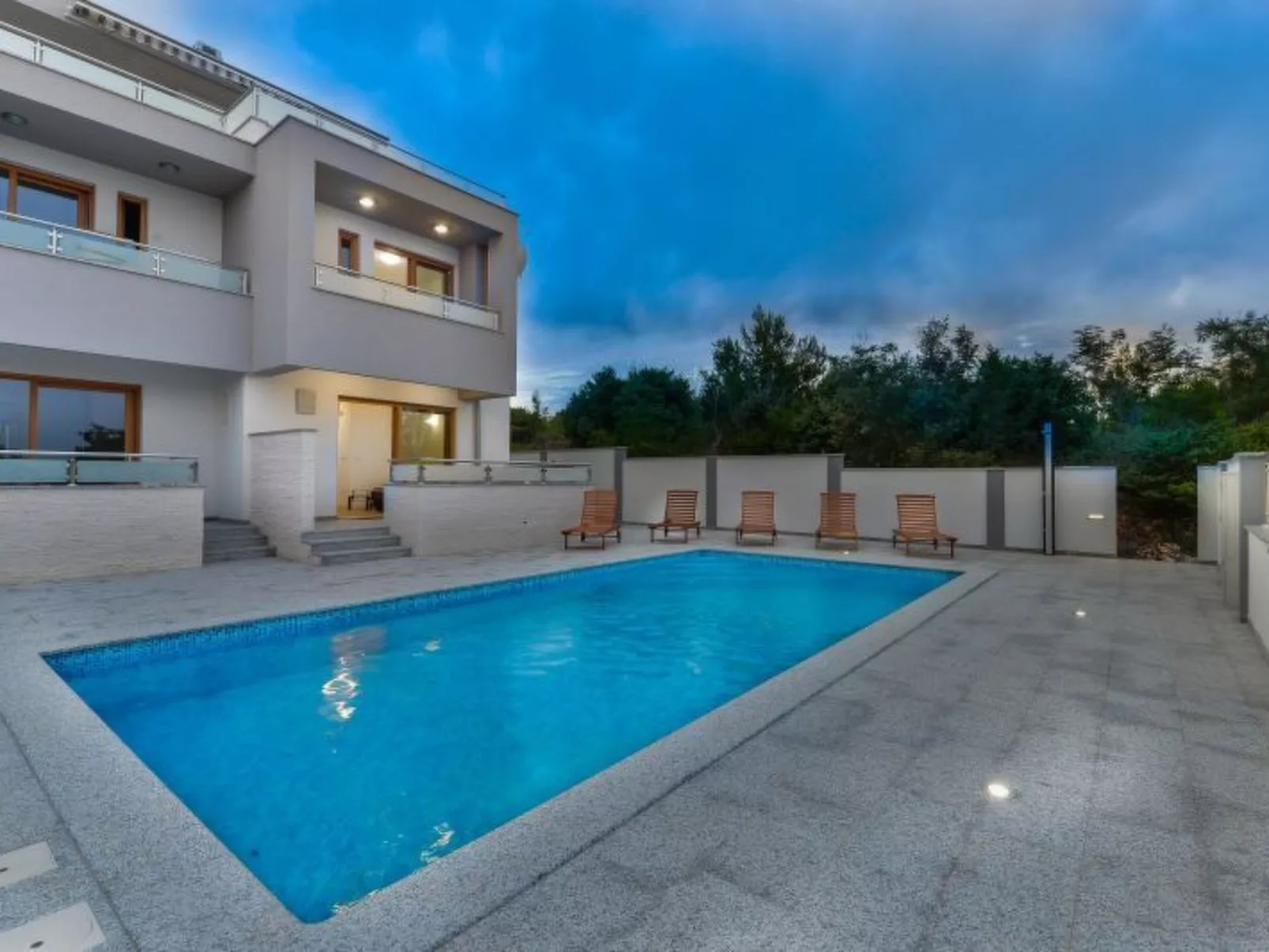 Vila Megy -  ID 2209 - Image-tags.info