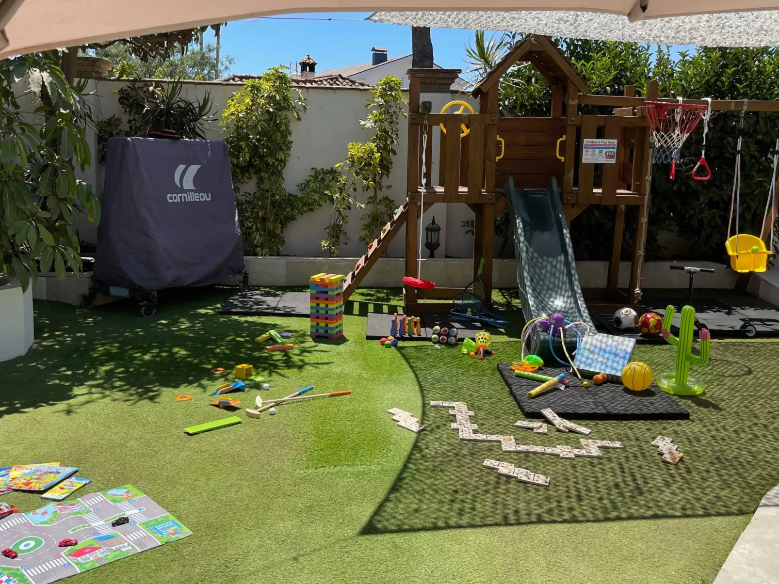 In der Nähe des Strandes, beheiztes Schwimmbad, Spielraum, Spielzimmer, etc - Draußen