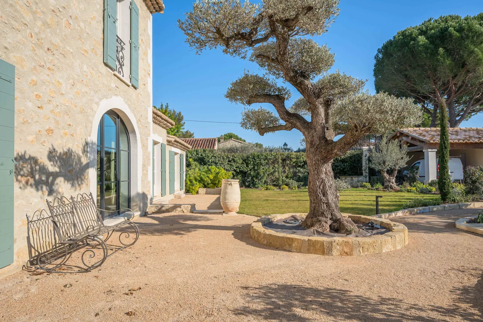Villa Lou Pantaï  Élégance et Confort au Cœur de Saint-Rémy-de-Provence-Garten Sommer