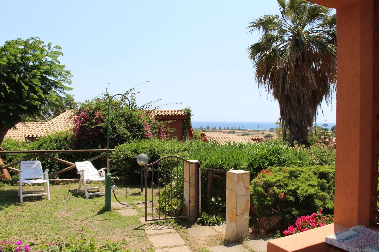 Residence Reale Marina Trilo-Gardens summer